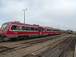 Дизель-поезд ЖС 711-003/004 на станции Вршац