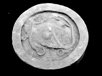 Рельеф Сюаньу на черепице