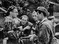 Ежи Зажицкий (первый слева) во время Варшавского восстания