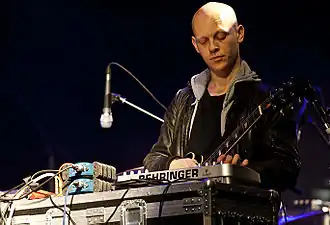 Ричард Файл на концерте We Fell to Earth в клубе «Б1 Maximum»