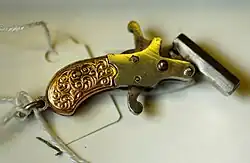 Миниатюрное огнестрельное оружие