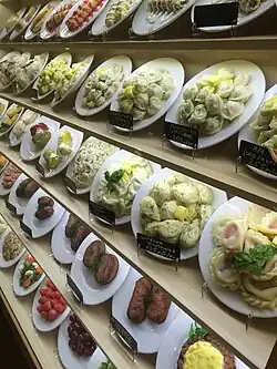 Витрина с муляжами