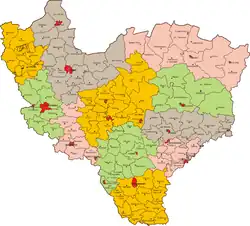 Расположение Владимир-Волынского (запад) и Гороховского (юго-запад) районов в Волынском воеводстве в Второй Польской Республике с соседними административными единицами; эпицентр массовых убийств УПА 11 июля 1943 г.