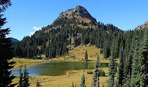 Типсу и пик Якима.