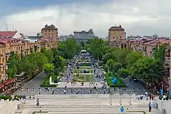 Вид из Каскада на центр Еревана