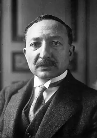 Дельбос — министр общественного образования (1925 год).