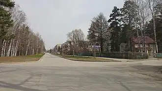 перекрёсток Золотодолинской улицы с улицами Воеводского и Мальцева