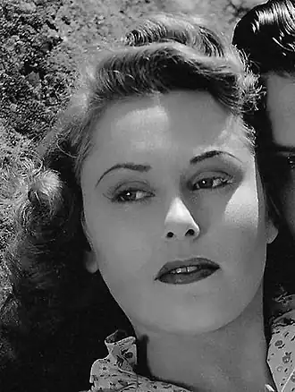 В киносериале «Чёрный кнут Зорро[англ.]» (1944)