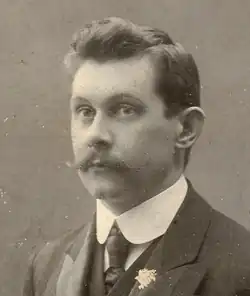 В начале 1910-х годов.